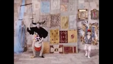 Click to see the Albatros video.